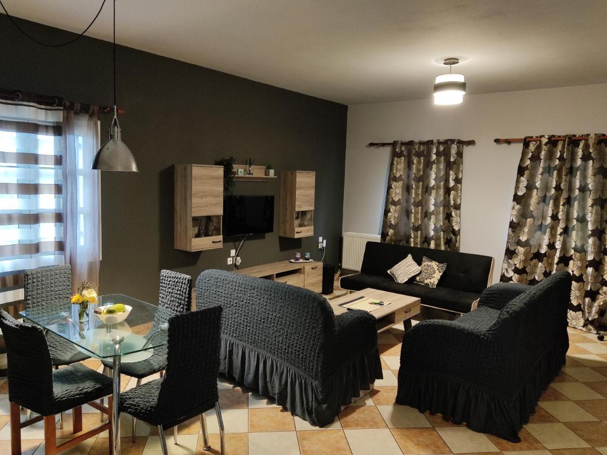 Vretti'S Apartment Fratsia المظهر الخارجي الصورة