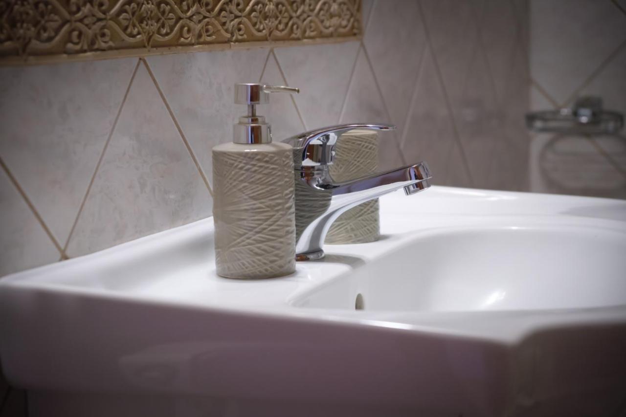 Vretti'S Apartment Fratsia المظهر الخارجي الصورة